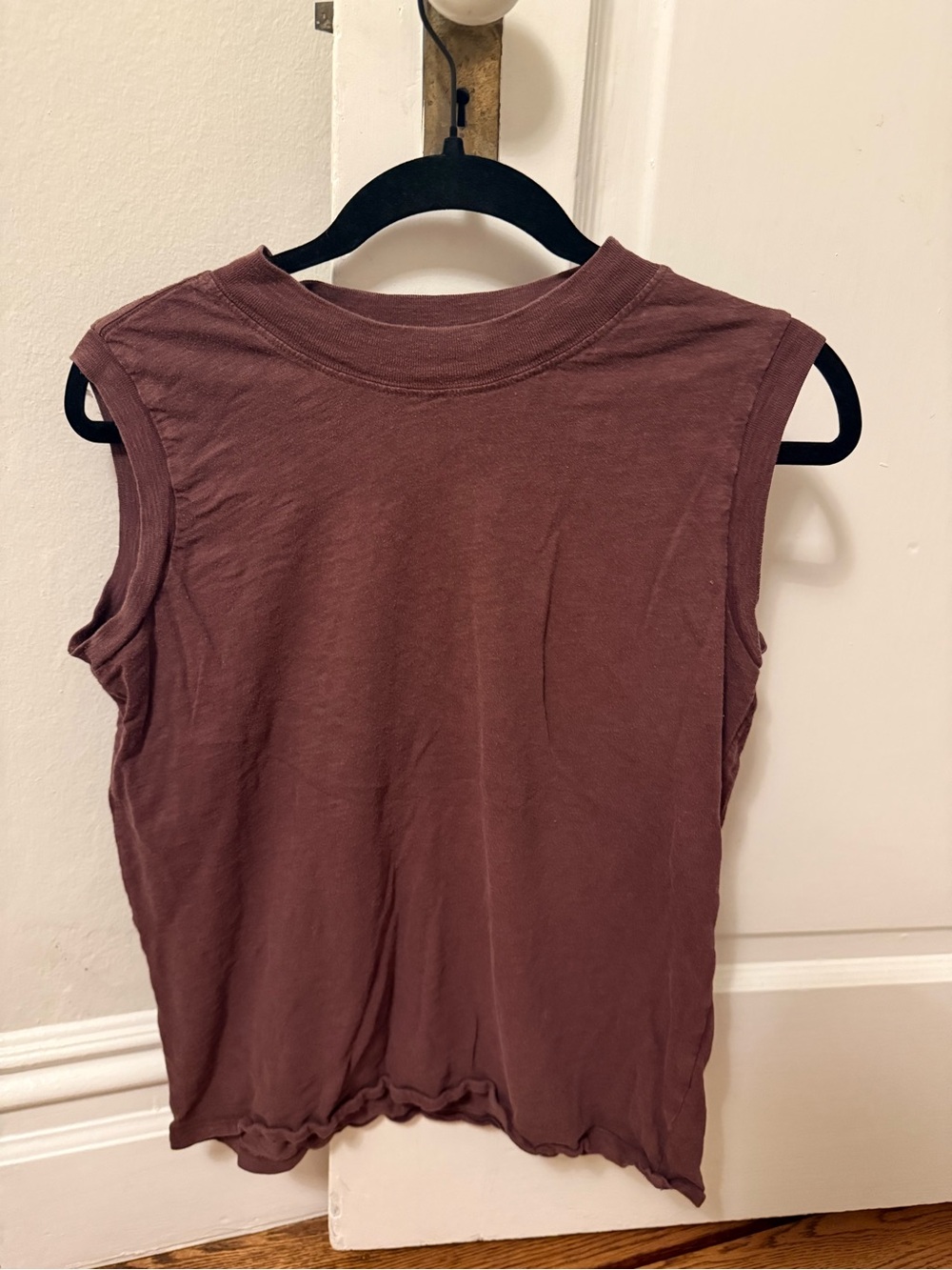 Richer Poorer Brown Cropped Tee